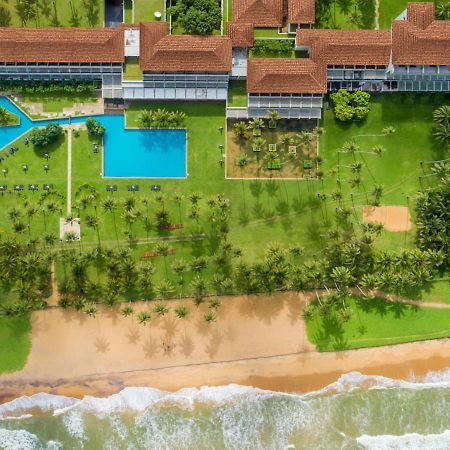 The Blue Water - Geoffrey Bawa Heritage - City Resort Hotel Wadduwa Exterior photo