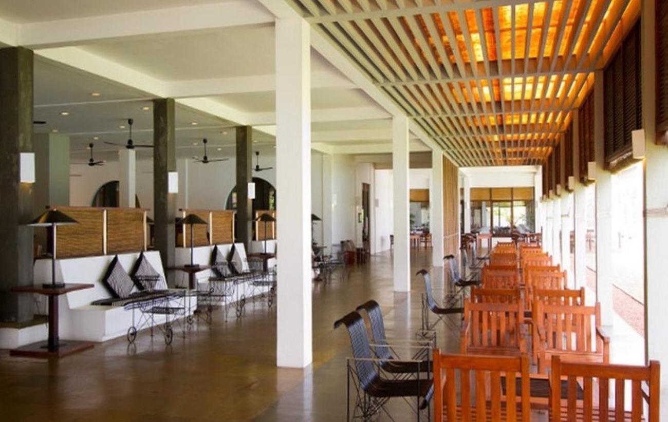 The Blue Water - Geoffrey Bawa Heritage - City Resort Hotel Wadduwa Exterior photo