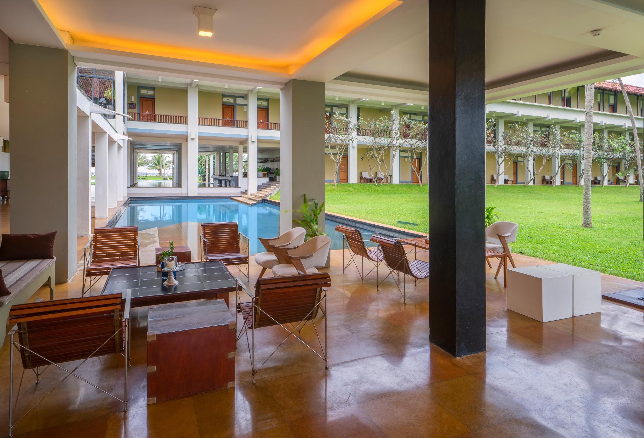 The Blue Water - Geoffrey Bawa Heritage - City Resort Hotel Wadduwa Exterior photo