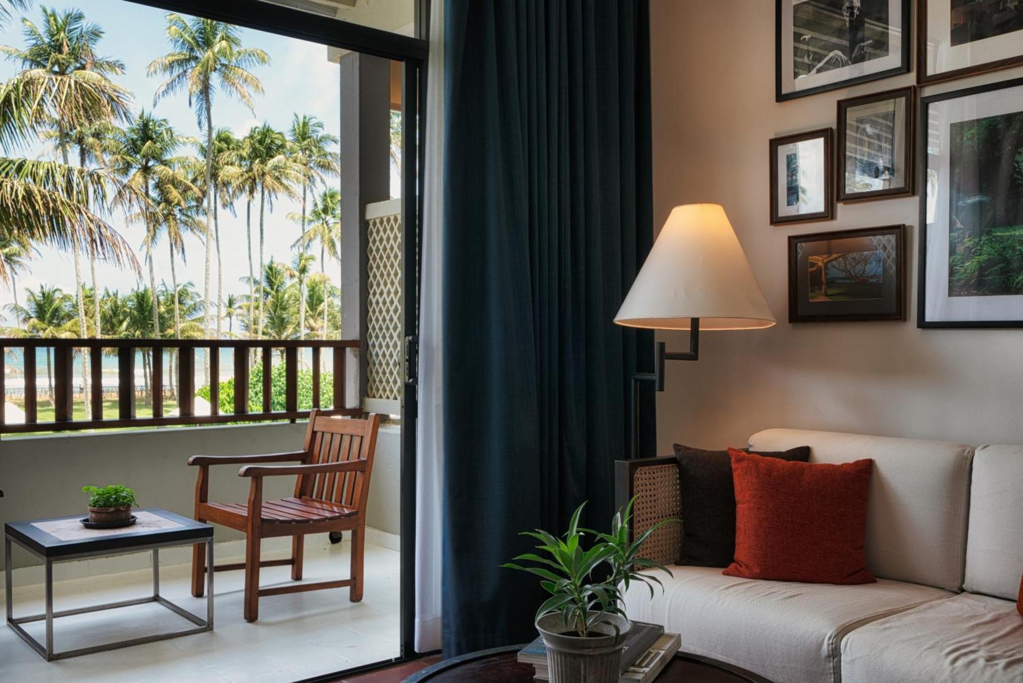 The Blue Water - Geoffrey Bawa Heritage - City Resort Hotel Wadduwa Exterior photo