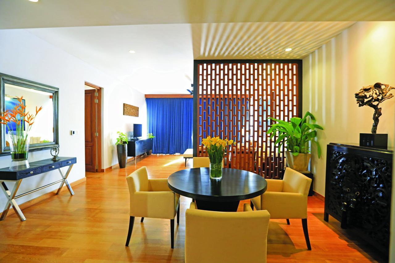 The Blue Water - Geoffrey Bawa Heritage - City Resort Hotel Wadduwa Exterior photo